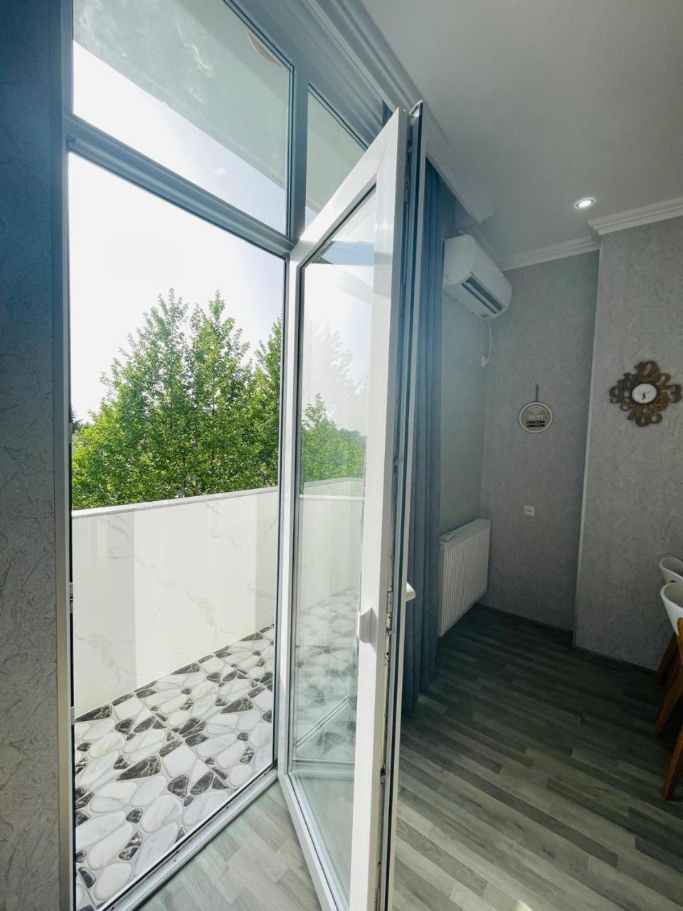 Kate'S Cozy Apartment Kutaisi Luaran gambar